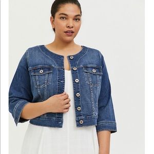 Torrid cropped denim jacket - like new